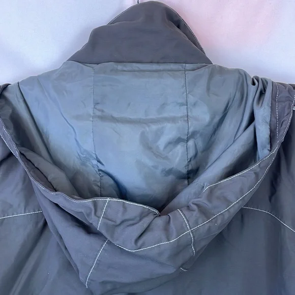 American Eagle Men's Gray Hooded Ski Jacket w/Lots of Zipper Pockets - Size XL